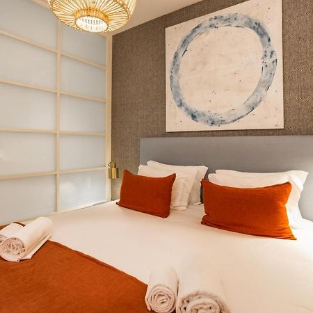 Chic Tailor Made Flat In Chiado Apartment Lisbon Luaran gambar