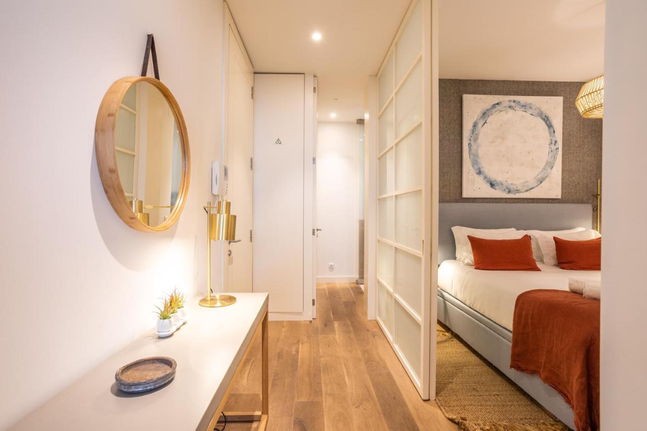 Chic Tailor Made Flat In Chiado Apartment Lisbon Luaran gambar