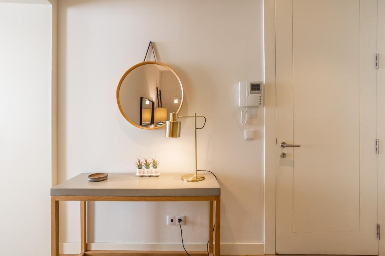 Chic Tailor Made Flat In Chiado Apartment Lisbon Luaran gambar